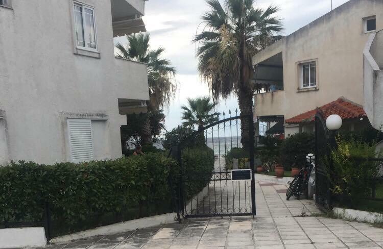 Seafront Maisonette In Fourka Ngoại thất bức ảnh
